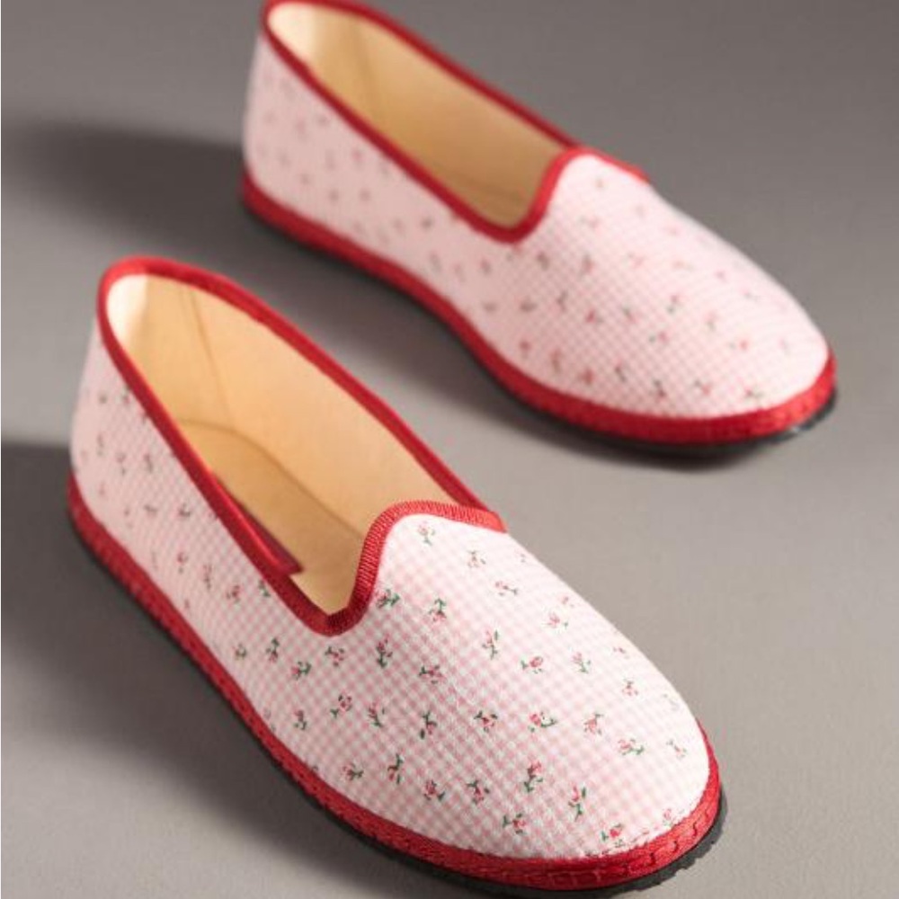 NEW Vibi Venezia Women’s Pink Gingham Floral Shoes 39 8 US Loafers Slip On Shoe